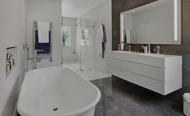 5 Bedroom Property for Sale in Noordhoek Western Cape